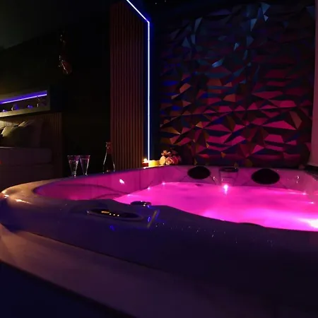 Flower & Spa, Air-conditioned And Appartement *
